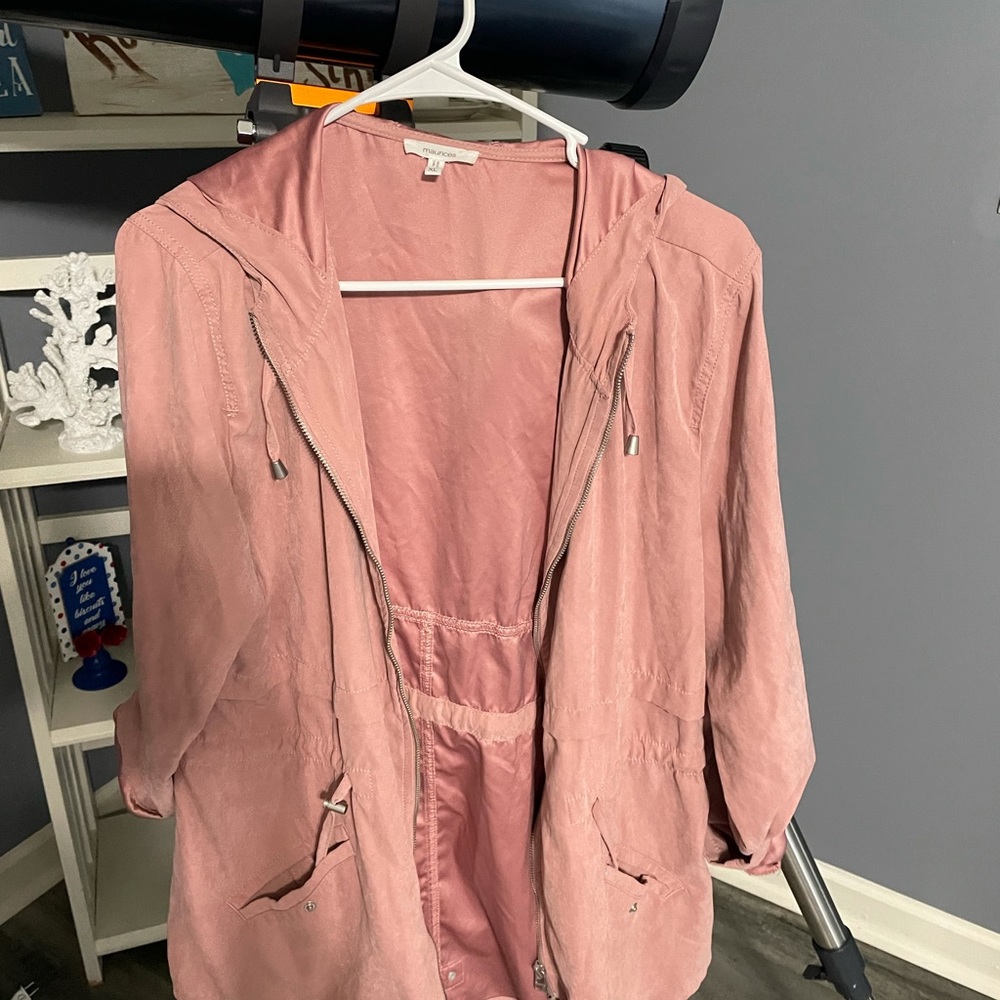 Lightweight jacket